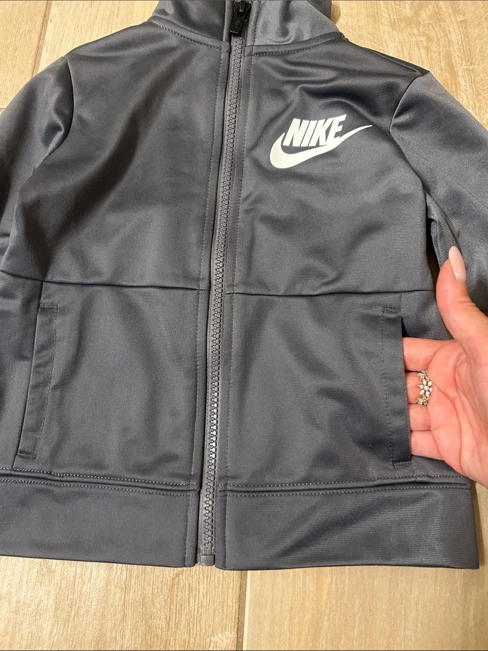 Nike set size 3T